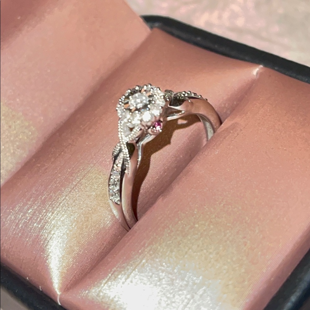 Silver and diamond engagement/promise ring. - Picture 2 of 4